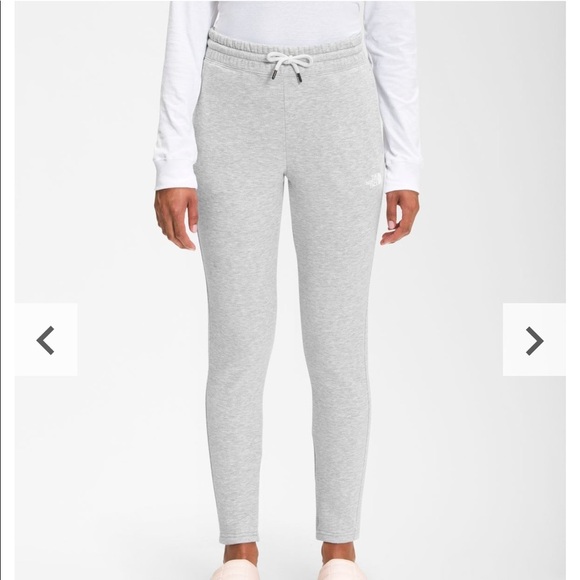The north face Women’s Half Dome Crop Jogger - Picture 1 of 7